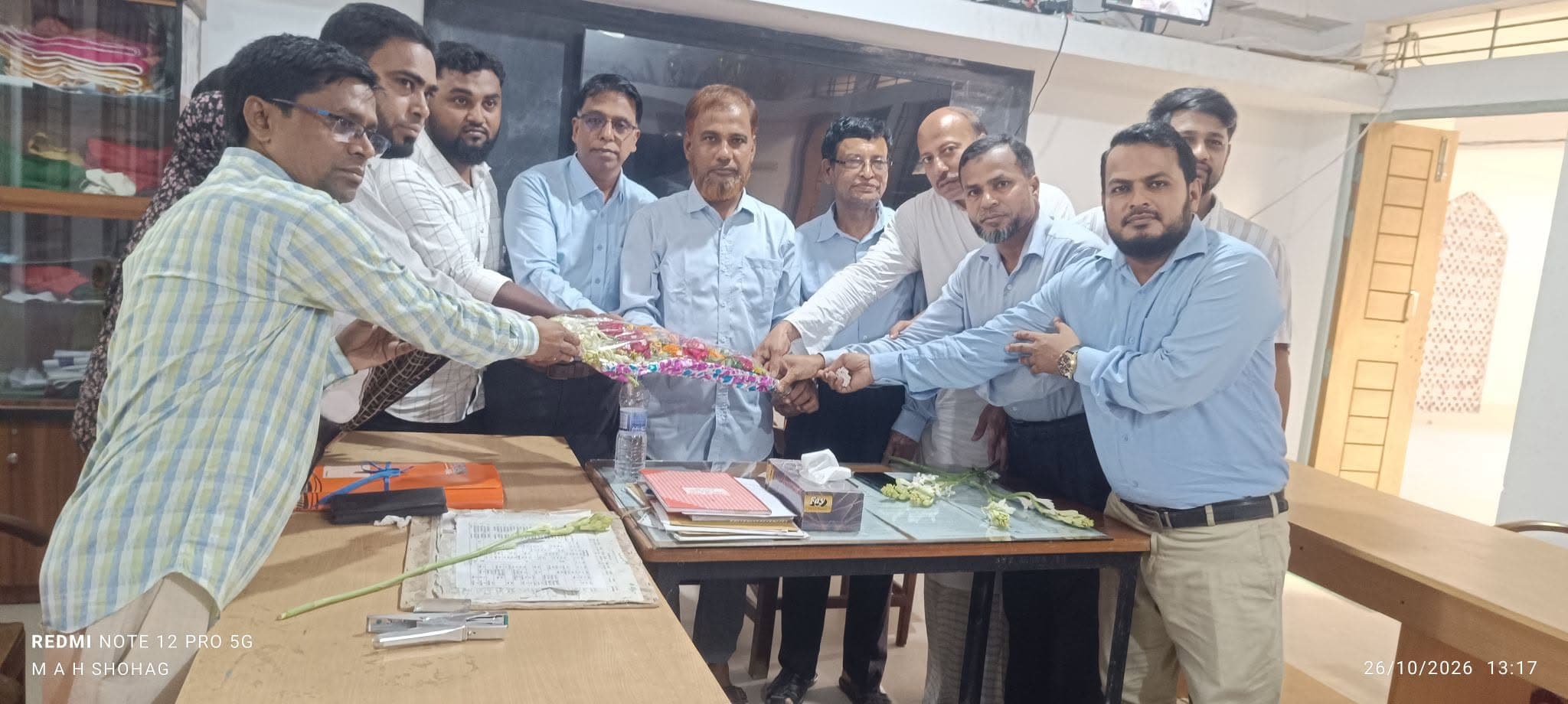 নবনির্বাচিত সভাপতির ফুলেল সংবর্ধনা, ২০২৬ • চিত্র 3